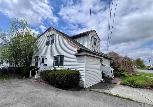 2nd image of 4801 N Bailey Ave, Buffalo, NY 14226 | MLS# B1680039