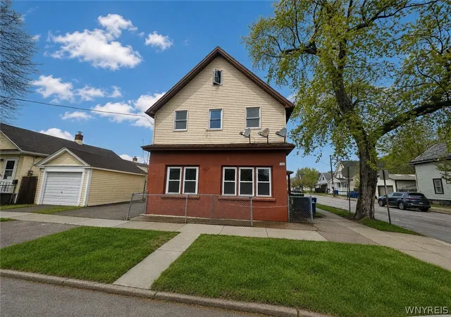 1st image of 122 Austin St, Buffalo, NY 14207 | MLS# B1679464
