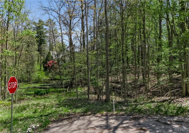 3rd image of Vl Middlebury 2, Orchard Park, NY 14127 | MLS# B1679843