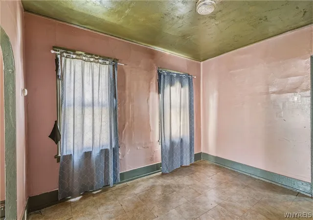 5th image of 67 Halbert St, Buffalo, NY 14214 | MLS# B1679744