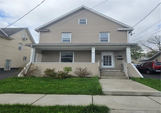 Homes for sale in Geneva City, NY | 40 Clinton St, Geneva City, NY 14456 | MLS# R1679235