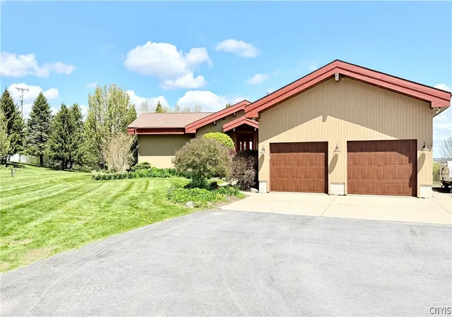 Homes for sale in Niles, NY | 5601 Mack Rd, Niles, NY 13152 | MLS# S1680046