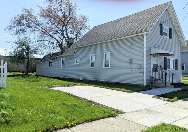 1st image of 759 S Ogden St, Buffalo, NY 14206 | MLS# B1680298
