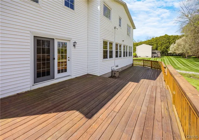 5th image of 7626 Sandy Ln, Syracuse, NY 13212 | MLS# S1680338
