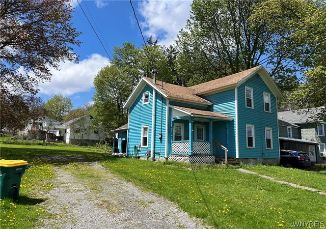 Homes for sale in Warsaw, NY | 15 Gouinlock St, Warsaw, NY 14569 | MLS# B1680221