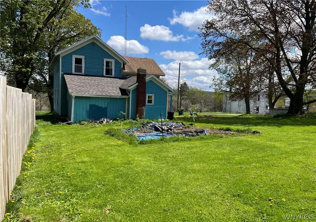 Homes for sale in Warsaw, NY | 15 Gouinlock St, Warsaw, NY 14569 | MLS# B1680221