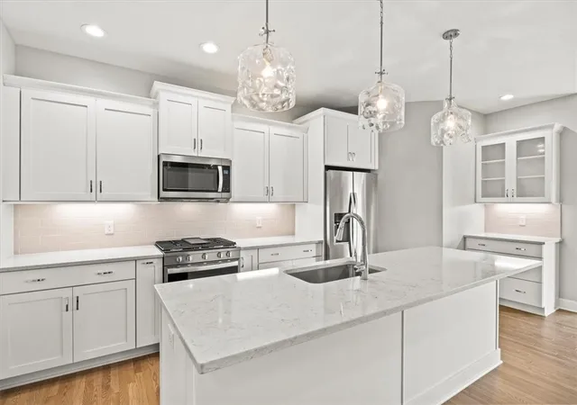 3rd image of 115 Cedarway Cir #407, Webster, NY 14580 | MLS# R1680384