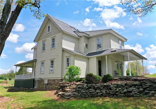 Photo 2 of Single family home for sale at 70 Royce Rd, Kauneonga Lake, NY 12749 | MLS# R1680379 | Listing updated on 2026-05-09