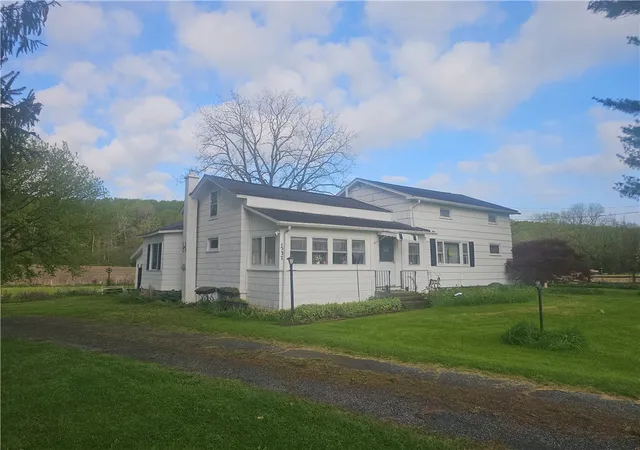 Homes for sale in Galen, NY | 1537 Tyre Rd, Galen, NY 14433 | MLS# R1680413