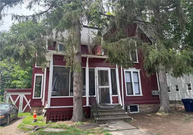 1st image of 7 Spring St, Oneonta, NY 13820 | MLS# R1679182