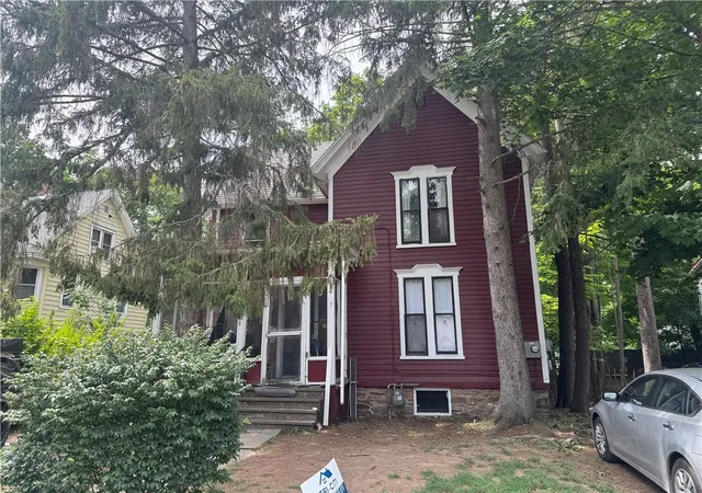 2nd image of 7 Spring St, Oneonta, NY 13820 | MLS# R1679182
