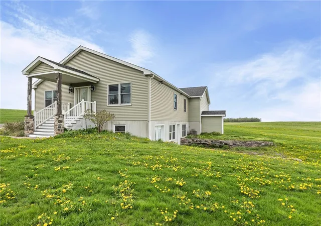 Homes for sale in Benton, NY | 2312 Havens Corners Rd, Benton, NY 14527 | MLS# R1679964