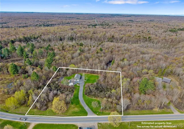 Homes for sale in Lacona, NY | 7065 County Route 17, Lacona, NY 13083 | MLS# S1680458