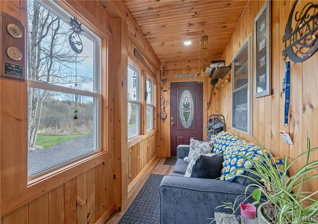 Homes for sale in Lacona, NY | 7065 County Route 17, Lacona, NY 13083 | MLS# S1680458
