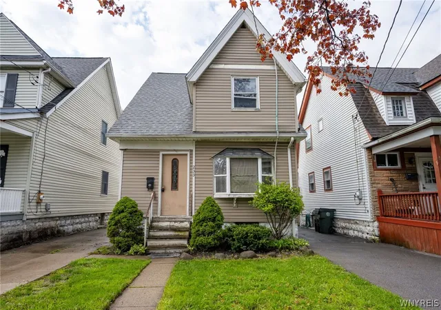 Homes for sale in Lancaster, NY | 233 Olmstead Ave, Lancaster, NY 14043 | MLS# B1680276