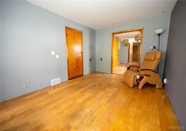 Homes for sale in Lancaster, NY | 233 Olmstead Ave, Lancaster, NY 14043 | MLS# B1680276