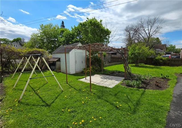 Listing Photo 2 - Condo for sale in building located at 1007 Morris, Utica, NY 13501 - Unit #