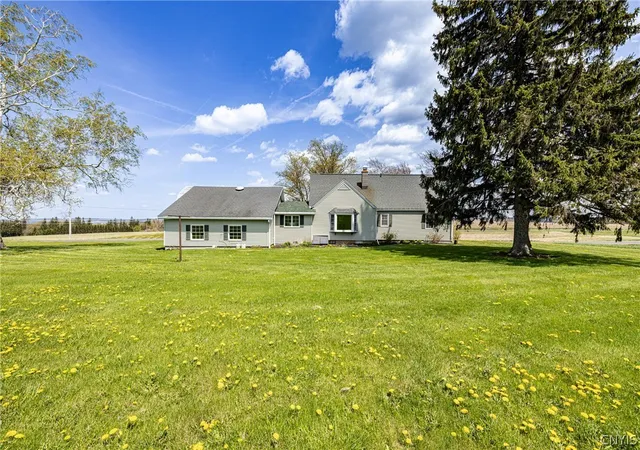 Homes for sale in Niles, NY | 4013 Twelve Corners Rd, Niles, NY 13118 | MLS# S1671980