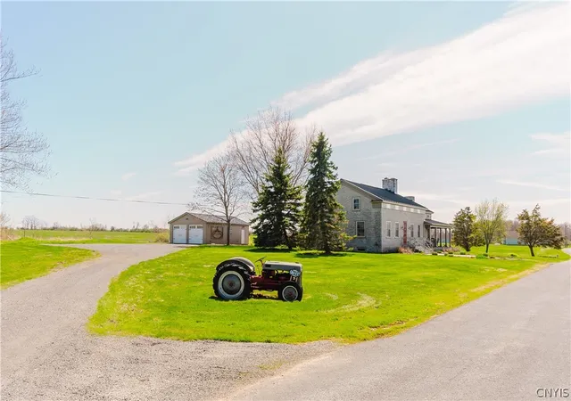 Photo 3 of Single family home for sale at 27846 Dablon Point Rd, Cape Vincent, NY 13618 | MLS# S1679065 | Listing updated on 2026-07-19