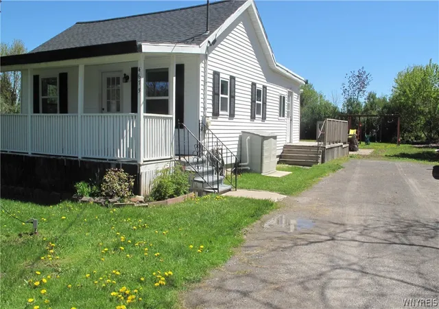 2nd image of 4675 Gasport Rd, Royalton, NY 14067 | MLS# B1679906