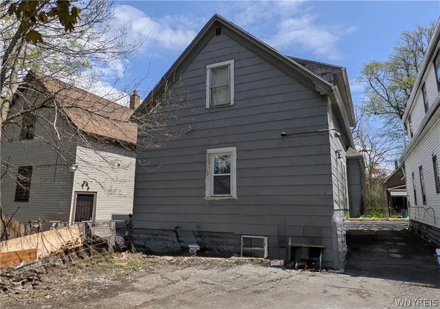 Listing Photo 2 - Condo for sale in building located at 62 Stevens Ave, Buffalo, NY 14215 - Unit #