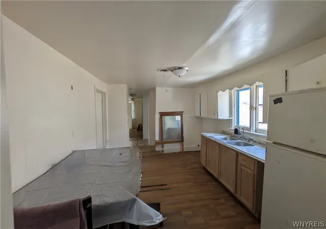 Homes for sale in Buffalo, NY | 62 Stevens Ave, Buffalo, NY 14215 | MLS# B1679370