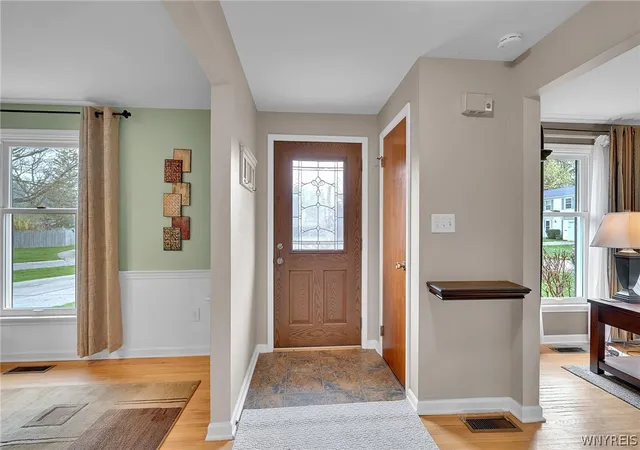 Homes for sale in Amherst, NY | 17 Fox Chapel Ct, Amherst, NY 14221 | MLS# B1680585