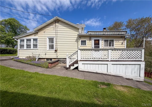 Homes for sale in Auburn, NY | 250 State St, Auburn, NY 13021 | MLS# S1680172