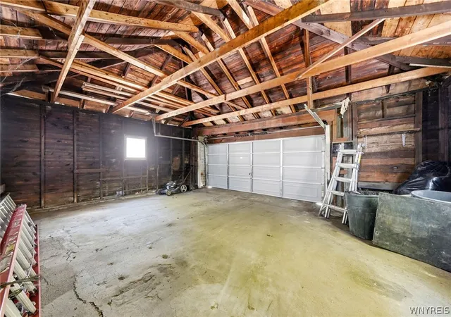 Listing Photo 2 - Condo for sale in building located at 90 Armin Pl, Buffalo, NY 14210 - Unit #