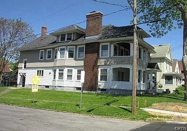 1st image of 326 Park St, Syracuse, NY 13203 | MLS# S1680473