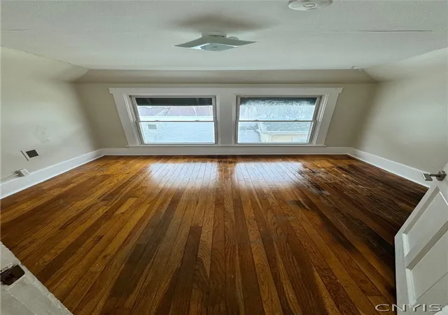 5th image of 326 Park St, Syracuse, NY 13203 | MLS# S1680473