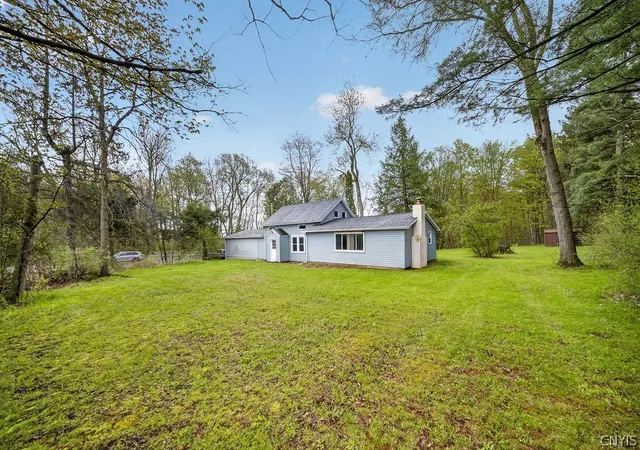 2nd image of 2421 Shamrock Rd, Skaneateles, NY 13152 | MLS# S1680580