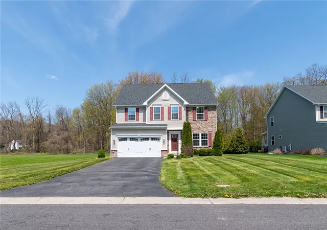 3rd image of 708 Hillspring, Webster, NY 14580 | MLS# R1677141
