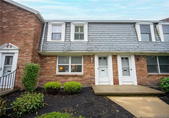 Homes for sale in Amherst, NY | 50 Hamlin #H, Amherst, NY 14221 | MLS# B1679582