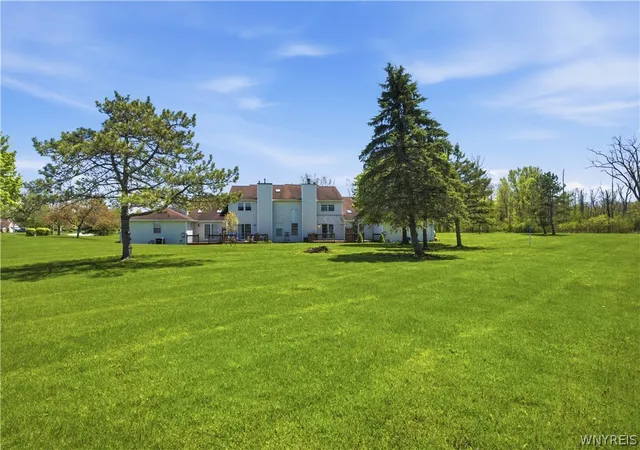 4th image of 113 Southwick Dr, Orchard Park, NY 14127 | MLS# B1680502