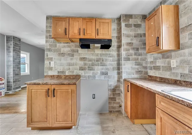 Homes for sale in Buffalo, NY | 33 Lafayette Ave, Buffalo, NY 14213 | MLS# B1680800