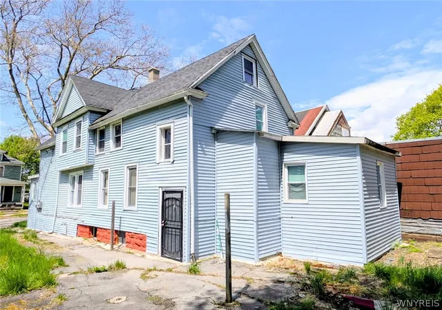 Homes for sale in Buffalo, NY | 539 Sherman St, Buffalo, NY 14211 | MLS# B1680037