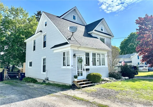 Homes for sale in German Flatts, NY | 36 Charles St, German Flatts, NY 13357 | MLS# S1680799