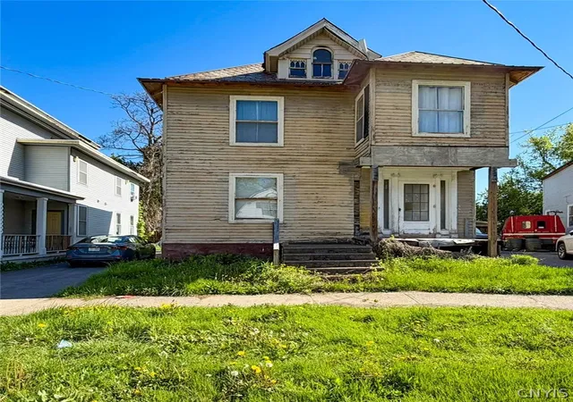 Homes for sale in Utica, NY | 28 Noyes St, Utica, NY 13502 | MLS# S1680845