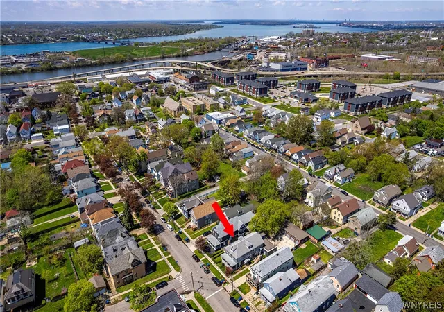 Homes for sale in Buffalo, NY | 186 Bird Ave, Buffalo, NY 14213 | MLS# B1680776