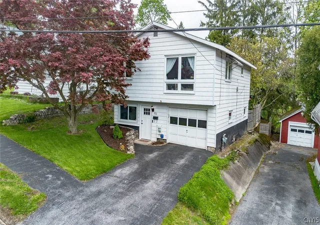 Homes for sale in Syracuse, NY | 122 Atkinson Ave, Syracuse, NY 13207 | MLS# S1679902