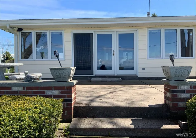 3rd image of 8743 Lakeview Dr, Somerset, NY 14012 | MLS# B1680902