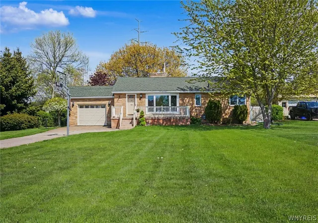 Homes for sale in Hamburg, NY | 5459 Columbia Ave, Hamburg, NY 14075 | MLS# B1680158