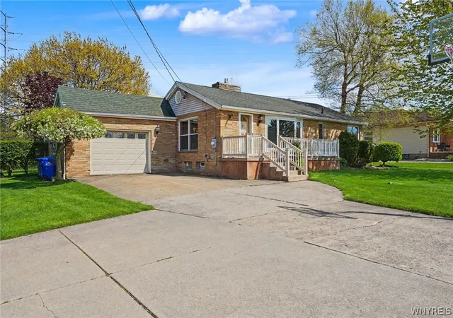 Homes for sale in Hamburg, NY | 5459 Columbia Ave, Hamburg, NY 14075 | MLS# B1680158