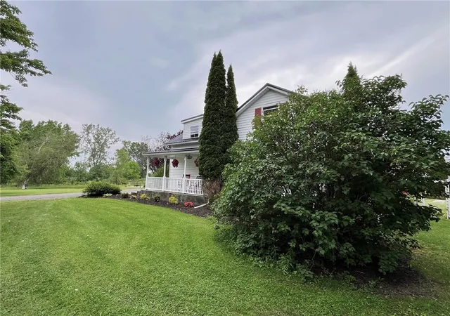 3rd image of 7441 Vermont Hill Rd, Holland, NY 14080 | MLS# R1680960
