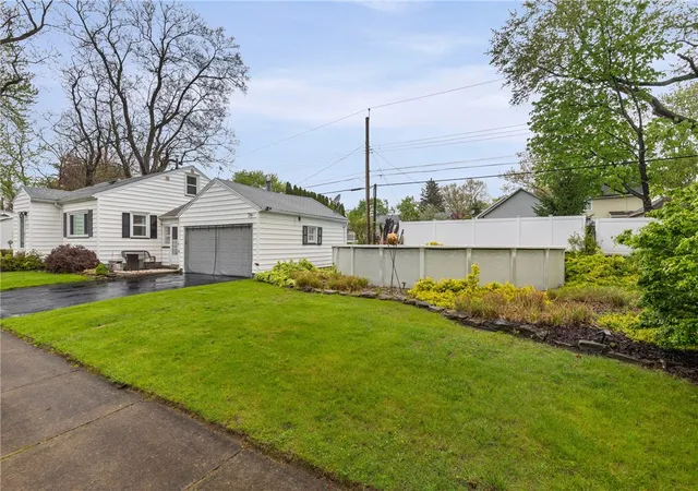 2nd image of 54 Paxton Rd, Rochester, NY 14617 | MLS# R1680246