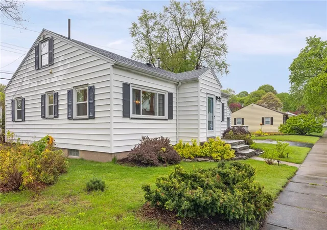 Photo 3 of Sale Pending at 54 Paxton Rd, Rochester, NY 14617 | MLS# R1680246 | Listing updated on 2026-05-27