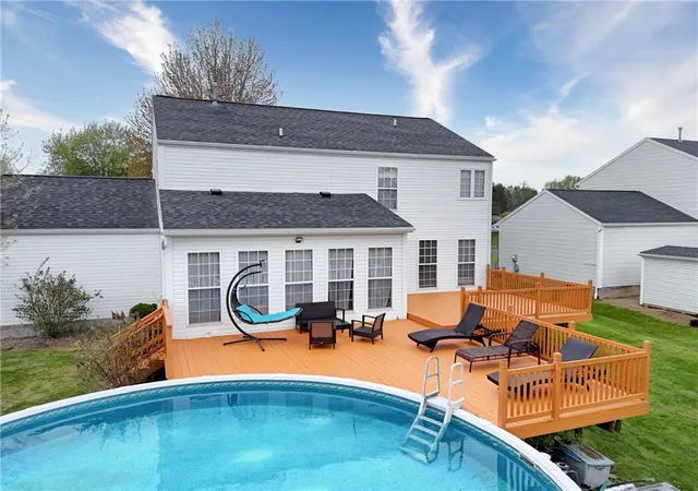 3rd image of 644 Yardley Ct, Webster, NY 14580 | MLS# R1680787