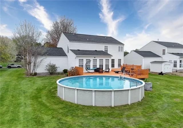 4th image of 644 Yardley Ct, Webster, NY 14580 | MLS# R1680787