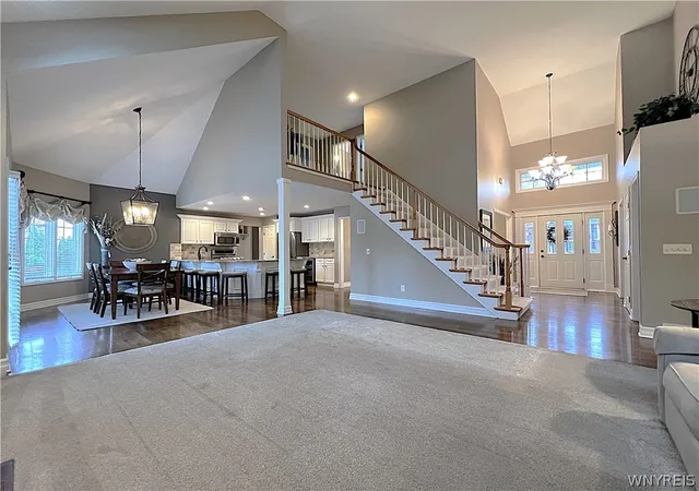 4th image of 4059 Foxwood Ln, Buffalo, NY 14221 | MLS# B1680945